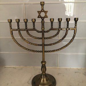 New Hanukkah metal antique bronze finish menorah. New.